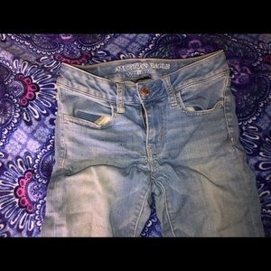 AMERICAN EAGLE JEANS